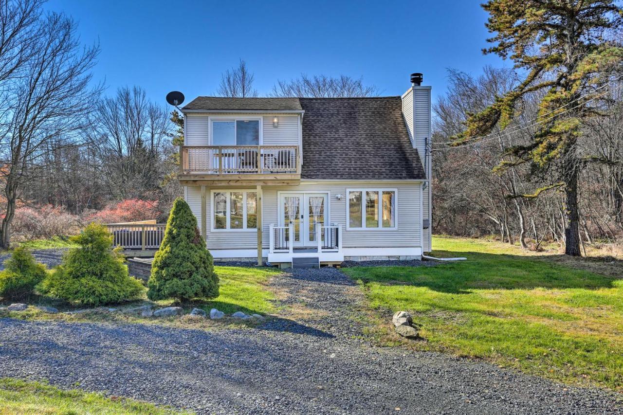 Peaceful Poconos Home With Lake And Pool Access! Long Pond 외부 사진