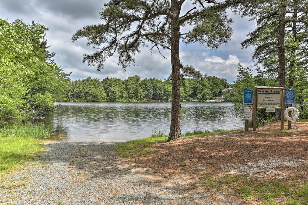 Peaceful Poconos Home With Lake And Pool Access! Long Pond 외부 사진